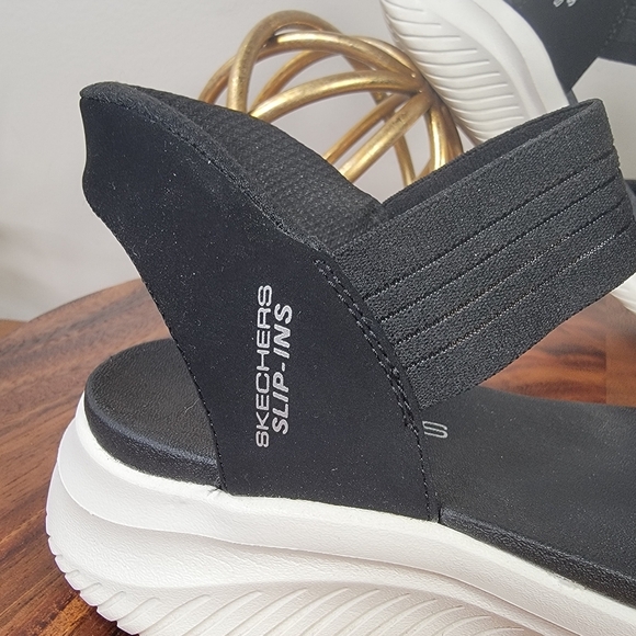 Skechers Slip-ins Sandals Women's Easy Entry Comfy Black and White - Picture 2 of 11